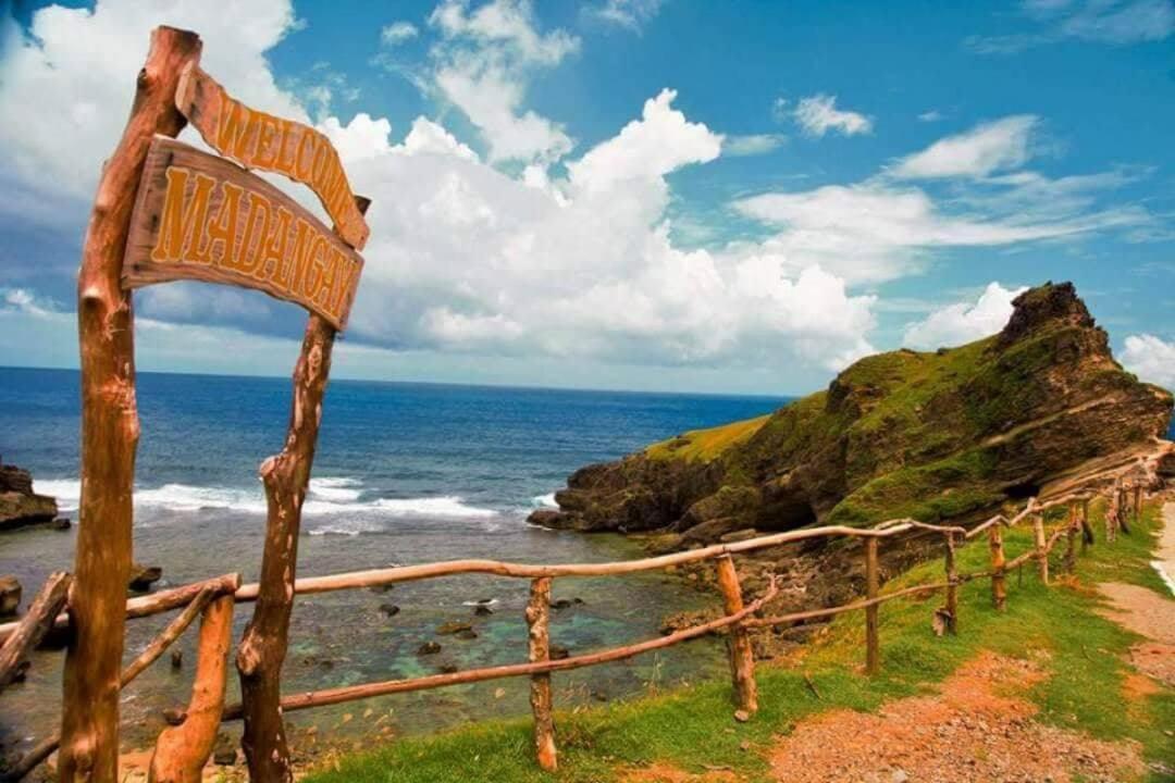 Florabells Iraya Guest House - Batanes Basco Exterior foto